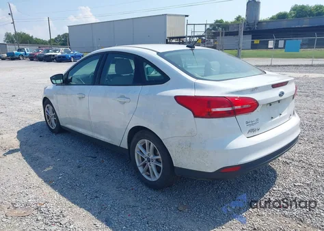 2018 Ford Focus Se z USA, uszkodzony, nr VIN 1FADP3FE8JL238184